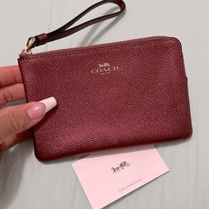 Coach Signature Wristlet Vintage mauve